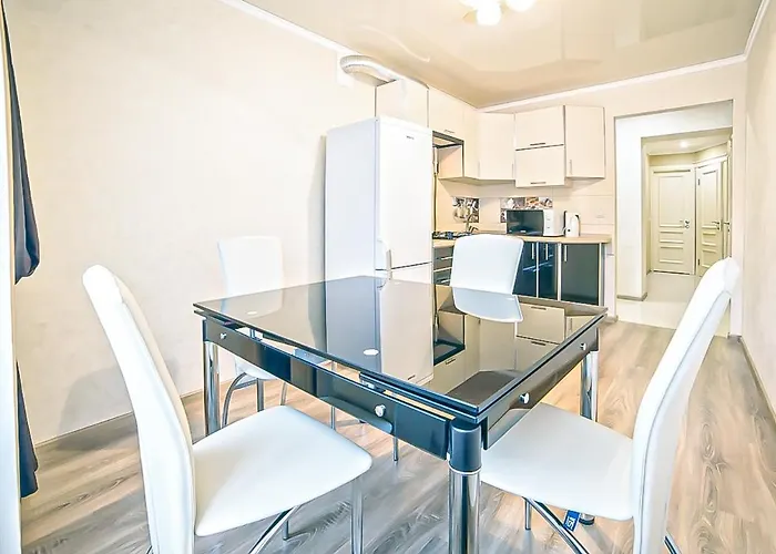 Prospekt Svobody 6/8 إلفيف